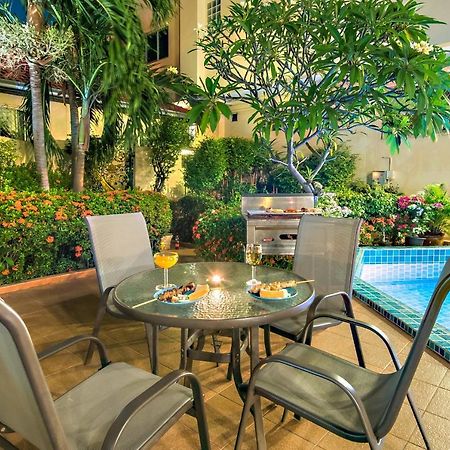 Butterfly Garden Boutique Residences Large Luxury Apts And Villas A Lifetsyle Destination By Neang, Everything You Need All Right Here 1-3 Bedrooms 110 To 190 Sq Mtrs, 2 Full Bathrooms, Rain Shower, Spa Bath, Bbq, Free Wifi, Staff 24-7, Close To Beac 芭達亞 外观 照片