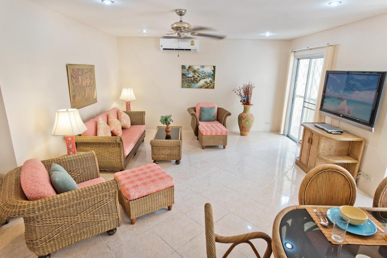 Butterfly Garden Boutique Residences Large Luxury Apts And Villas A Lifetsyle Destination By Neang, Everything You Need All Right Here 1-3 Bedrooms 110 To 190 Sq Mtrs, 2 Full Bathrooms, Rain Shower, Spa Bath, Bbq, Free Wifi, Staff 24-7, Close To Beac 芭達亞 外观 照片