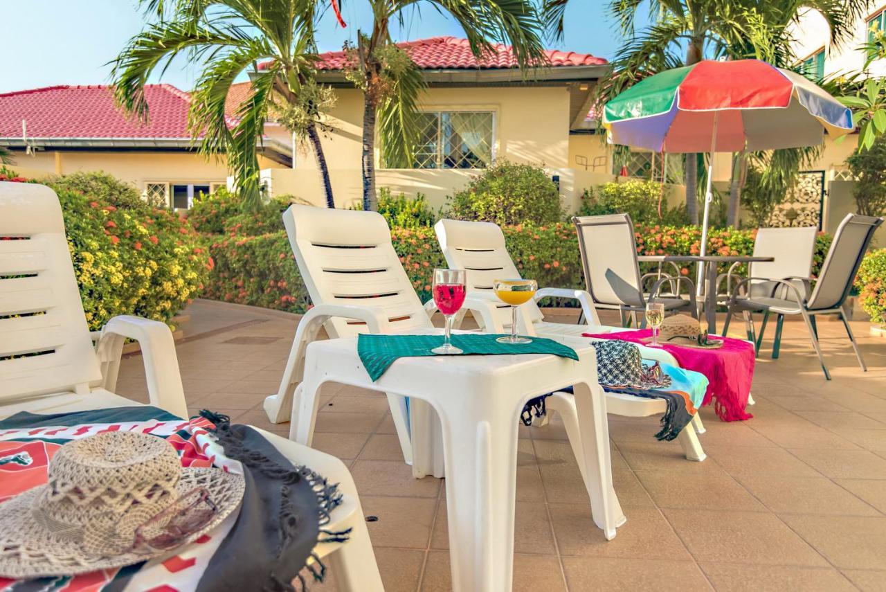 Butterfly Garden Boutique Residences Large Luxury Apts And Villas A Lifetsyle Destination By Neang, Everything You Need All Right Here 1-3 Bedrooms 110 To 190 Sq Mtrs, 2 Full Bathrooms, Rain Shower, Spa Bath, Bbq, Free Wifi, Staff 24-7, Close To Beac 芭達亞 外观 照片
