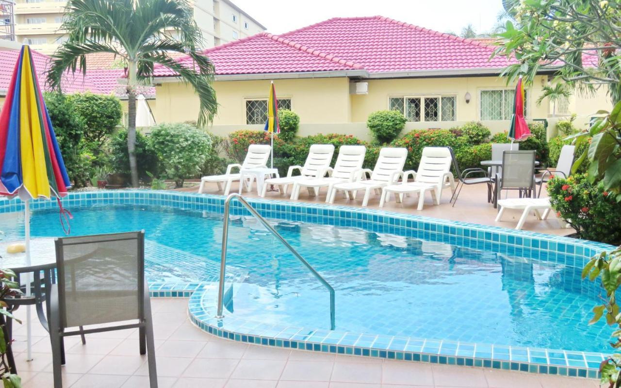 Butterfly Garden Boutique Residences Large Luxury Apts And Villas A Lifetsyle Destination By Neang, Everything You Need All Right Here 1-3 Bedrooms 110 To 190 Sq Mtrs, 2 Full Bathrooms, Rain Shower, Spa Bath, Bbq, Free Wifi, Staff 24-7, Close To Beac 芭達亞 外观 照片