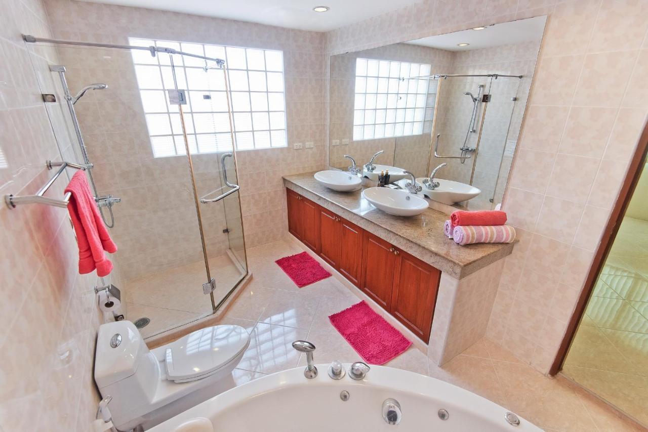 Butterfly Garden Boutique Residences Large Luxury Apts And Villas A Lifetsyle Destination By Neang, Everything You Need All Right Here 1-3 Bedrooms 110 To 190 Sq Mtrs, 2 Full Bathrooms, Rain Shower, Spa Bath, Bbq, Free Wifi, Staff 24-7, Close To Beac 芭達亞 外观 照片