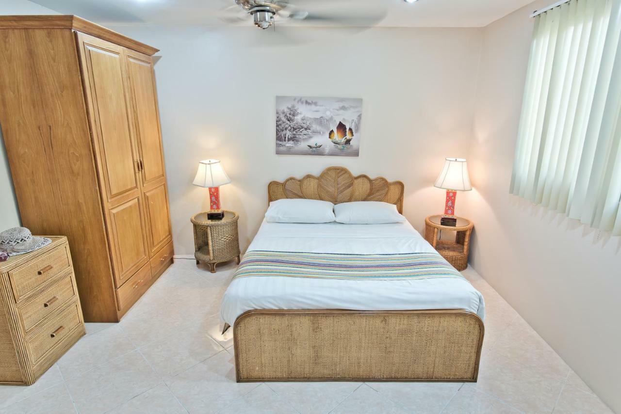 Butterfly Garden Boutique Residences Large Luxury Apts And Villas A Lifetsyle Destination By Neang, Everything You Need All Right Here 1-3 Bedrooms 110 To 190 Sq Mtrs, 2 Full Bathrooms, Rain Shower, Spa Bath, Bbq, Free Wifi, Staff 24-7, Close To Beac 芭達亞 外观 照片