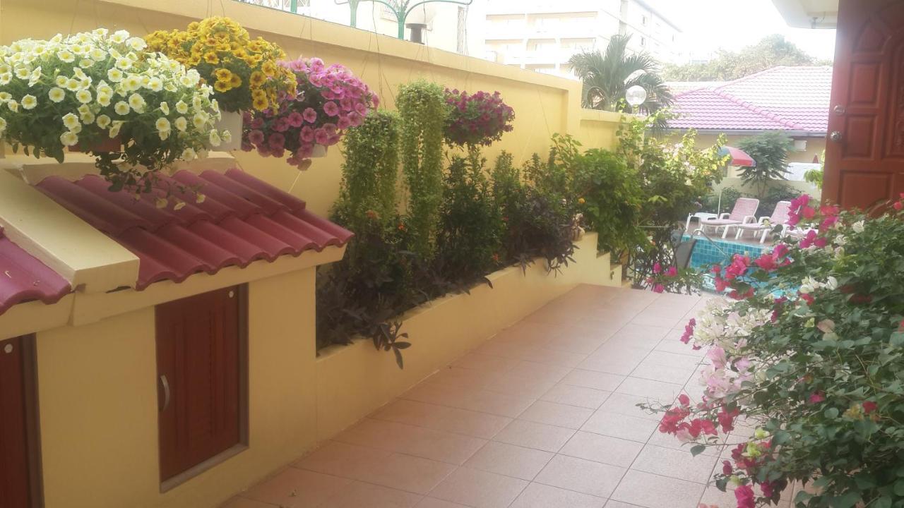 Butterfly Garden Boutique Residences Large Luxury Apts And Villas A Lifetsyle Destination By Neang, Everything You Need All Right Here 1-3 Bedrooms 110 To 190 Sq Mtrs, 2 Full Bathrooms, Rain Shower, Spa Bath, Bbq, Free Wifi, Staff 24-7, Close To Beac 芭達亞 外观 照片