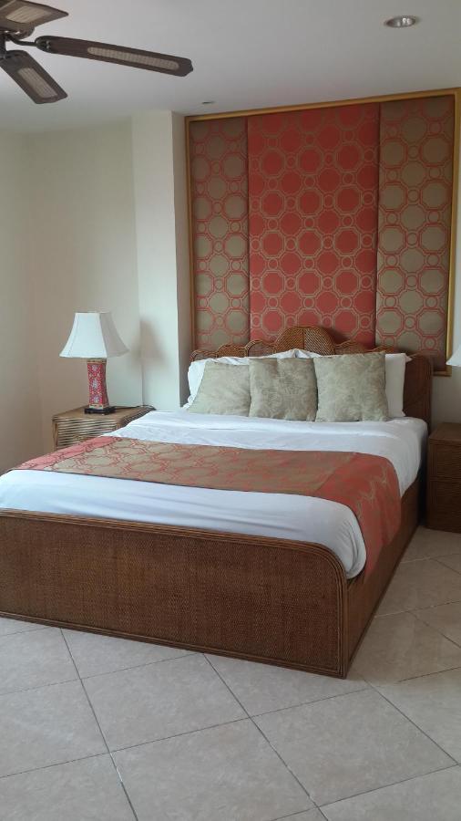 Butterfly Garden Boutique Residences Large Luxury Apts And Villas A Lifetsyle Destination By Neang, Everything You Need All Right Here 1-3 Bedrooms 110 To 190 Sq Mtrs, 2 Full Bathrooms, Rain Shower, Spa Bath, Bbq, Free Wifi, Staff 24-7, Close To Beac 芭達亞 外观 照片